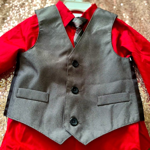 Brand new Van Heusen toddler 24 months suit - Picture 5 of 6